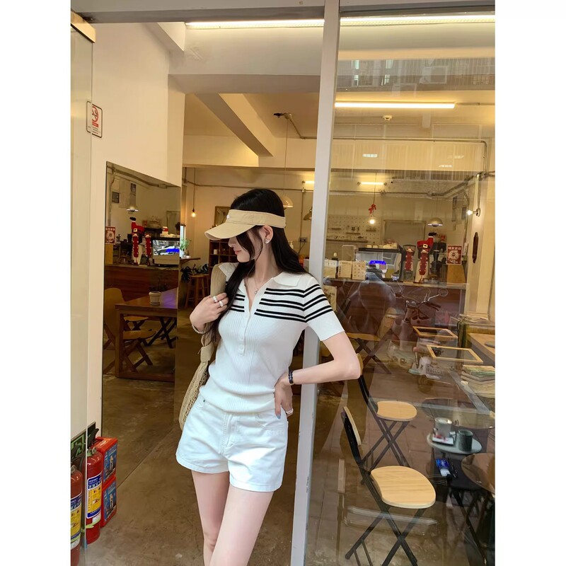 Black and White Contrast Striped Polo Collar T-Shirt Women's Summer Short-Sleeved Knitwear Retro Korean Style Tight-Fitting Elastic Top