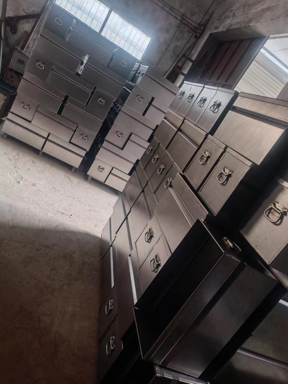 激光焊接加工 无缝焊接  承接各种工具箱 支架 管材 板材等焊接爆