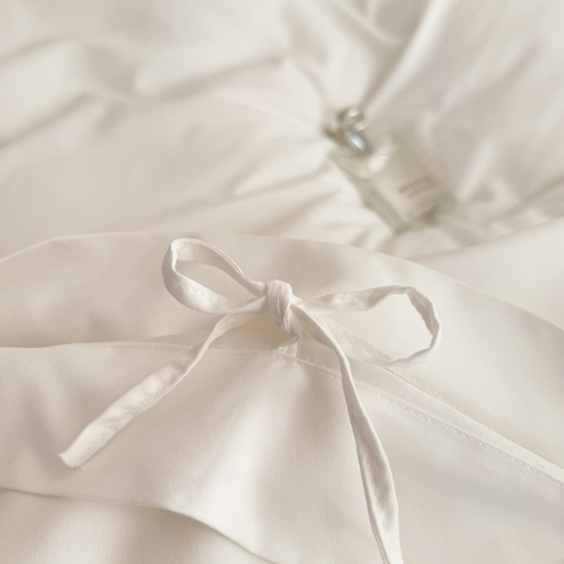 Casa de alojamiento ropa de cama de algodón cuatro piezas hoteles sábanas cubierta de cama de hotel blanco puro cubierta de colcha gruesa tres piezas al por mayor