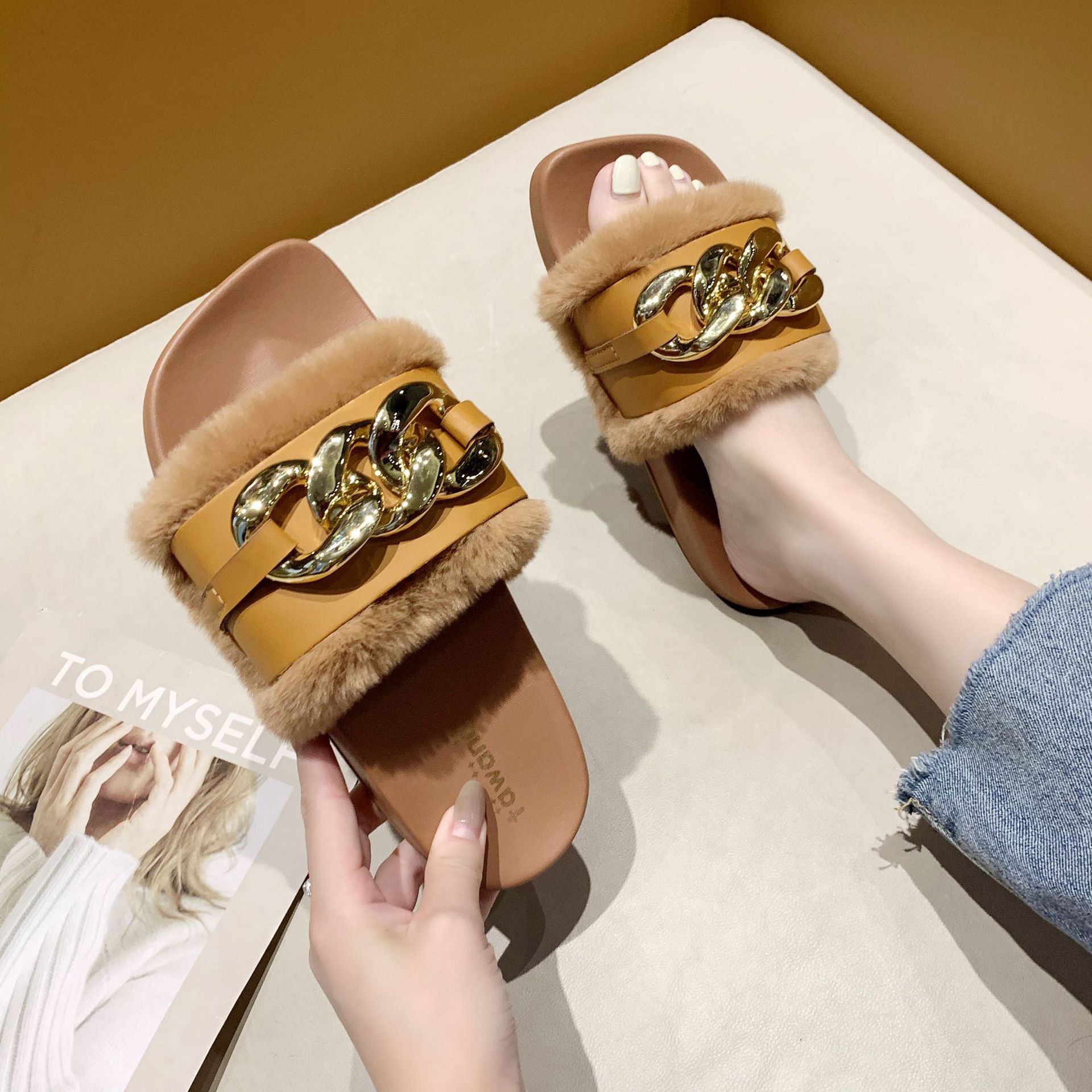 Tawana primavera y otoño nuevas zapatillas a juego de mujer de una sola palabra casual hogar al aire libre zapatillas de felpa comercio electrónico transfronterizo al por mayor