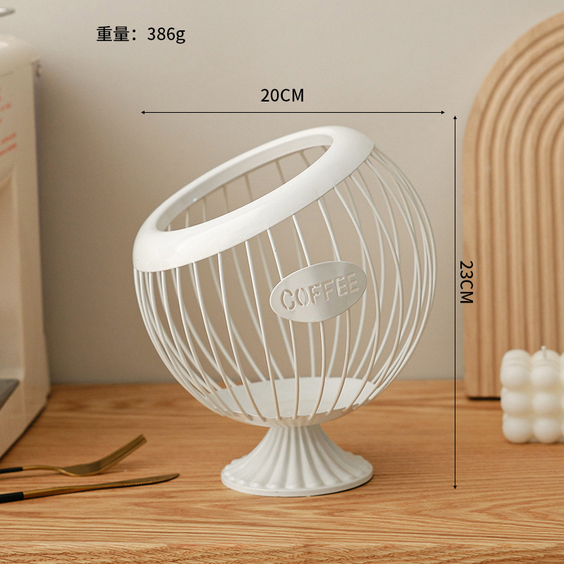 높이가 높아진 흰색 구형 과일 바구니