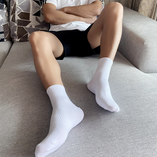 Wholesale Sports Socks for Export, Mid-Calf Length, for College Students and Youth, Breathable, Anti-Odor, Sweat Absorbent, Pure White Basketball Socks
