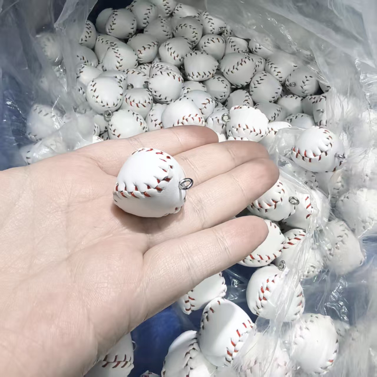 Mini pequeño tamaño de simulación de bádminton llavero colgante adornos deportivos ventiladores pequeños regalos transfronterizos
