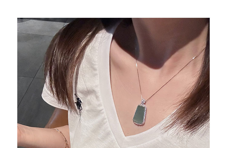 Mặt dây chuyền ngọc bích tự nhiên A hàng xanh nước biển không làm gì, khung bạc sterling đính đá chi tiết 13