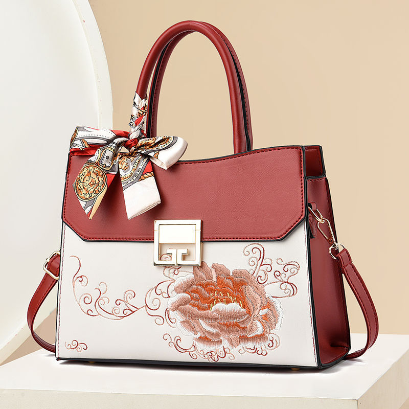 New Peony Flower Embroidered Mother Bag Large Capacity Guofeng Middle-aged Ladies Bride Wedding Bag Handbag New Peony Flower Embroidered Mother Bag Large Capacity Guofeng Middle-aged Ladies Bride Wedding Bag Handbag