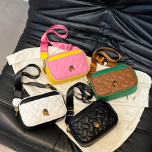 ��񽑾�С����Ů���¿�ٴ�������C��ײɫƴ��б�����Ů���Q