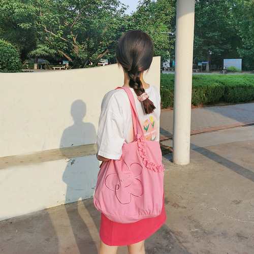 Amazon cross-border supply/fresh embroidered smiley face canvas bag women's tote bag pleated lace shoulder tote bag