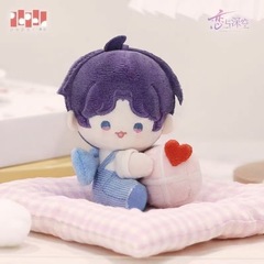 ぬいぐるみのアクセサリーが可愛いです。