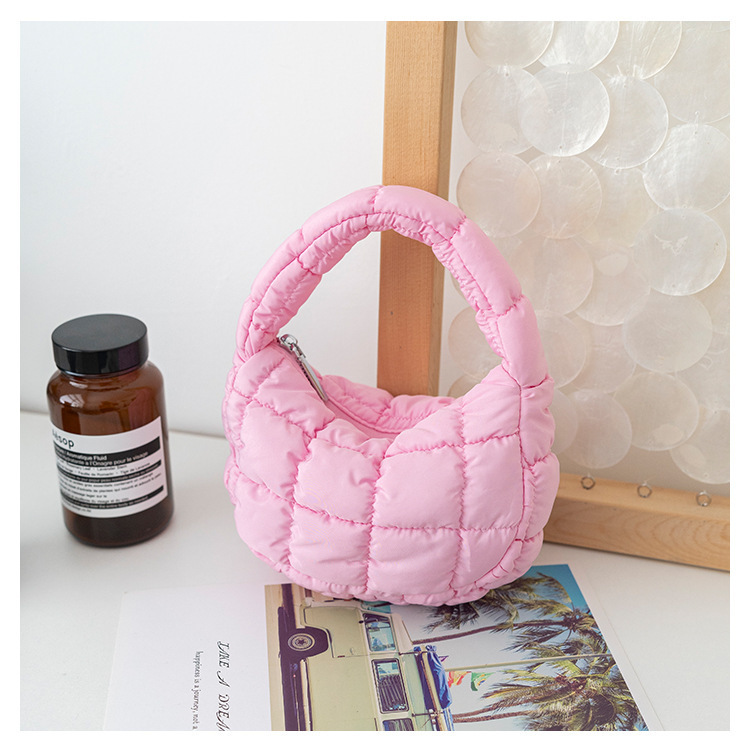 2024 nuevo bolso de nube con pliegues, mini bolso de mano de nicho coreano, chaqueta de algodón de plumón, bolso de mano, bolso de burbuja