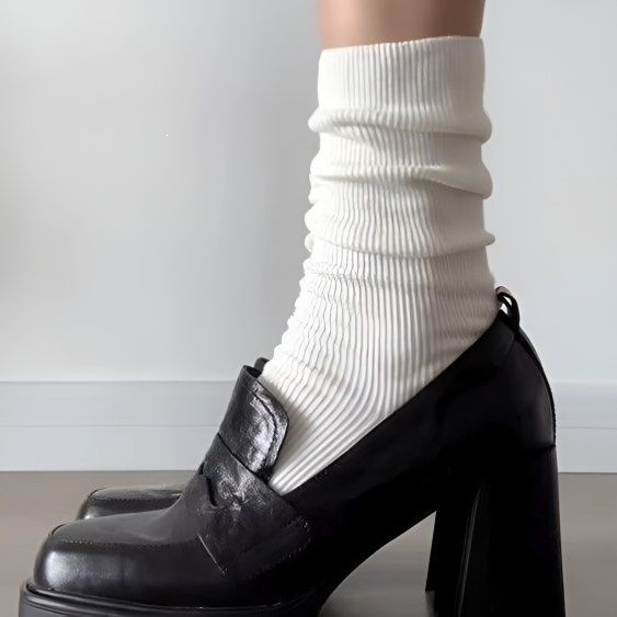 Retro shoes English style heels