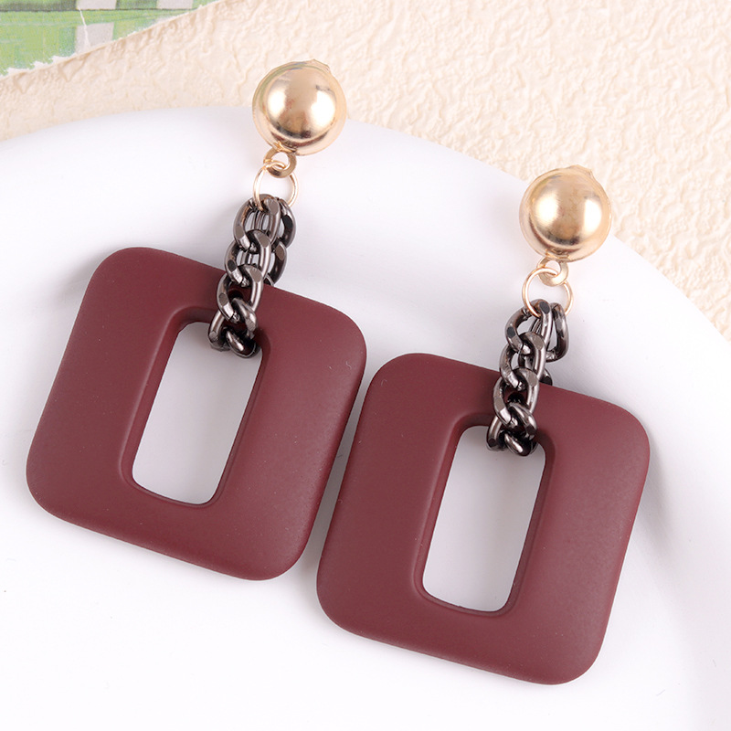 Aretes cuadrados exagerados pernos acrílicos europeos y estadounidenses diseñados con cadenas esmeriladas retro simple pendientes joyas para orejas mujeres