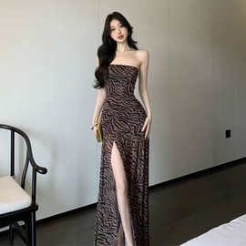 欧美性感胸豹辣妹抹纹连衣裙女夏季印花拼接开叉收腰紧身包臂长裙