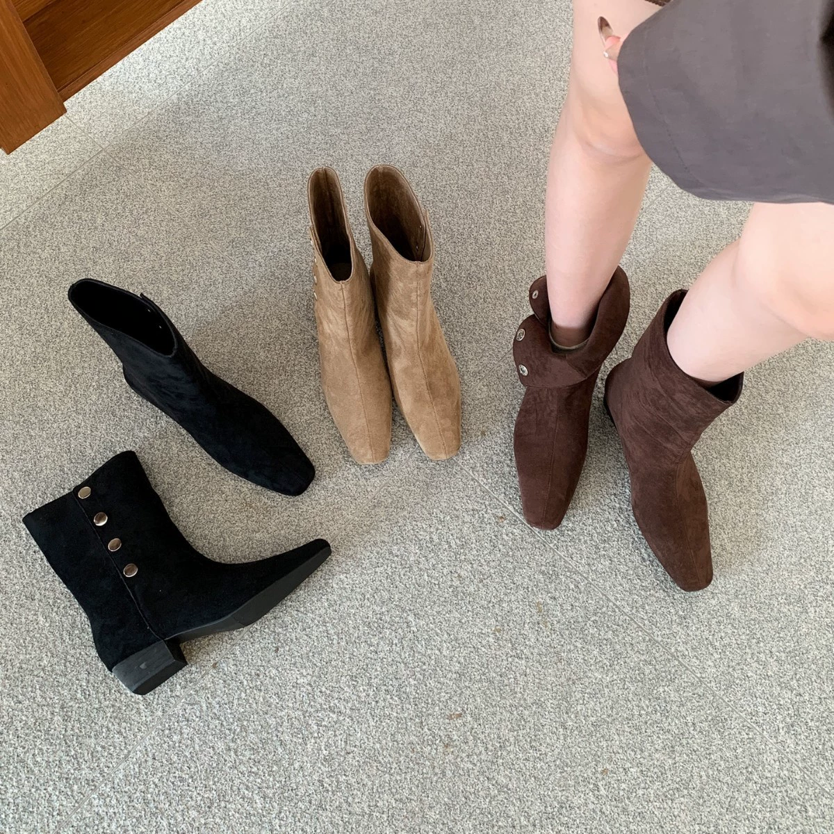 2025秋冬新款纽扣两穿慵懒复古内增高百搭马丁靴绒面方头百搭短靴