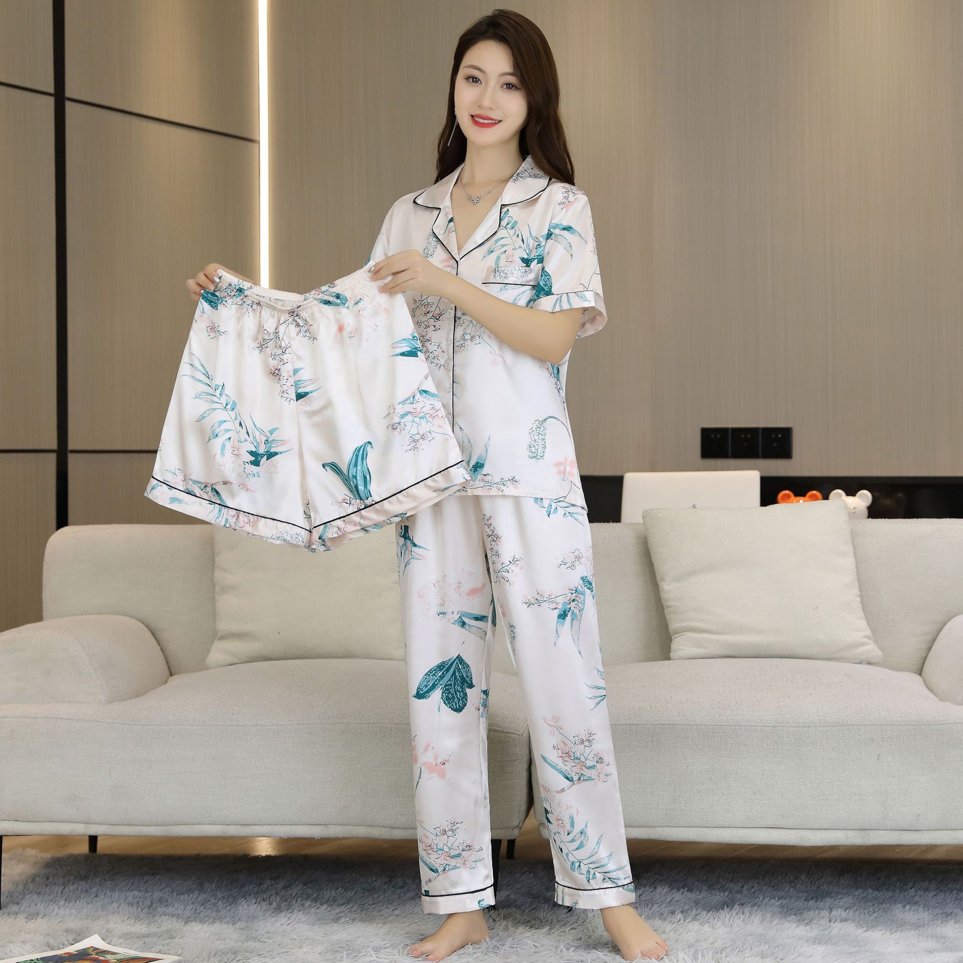 2025 nuevo estilo pijama mujer verano hielo seda fina solapa pantalones de manga corta traje de tres piezas se puede usar en el exterior