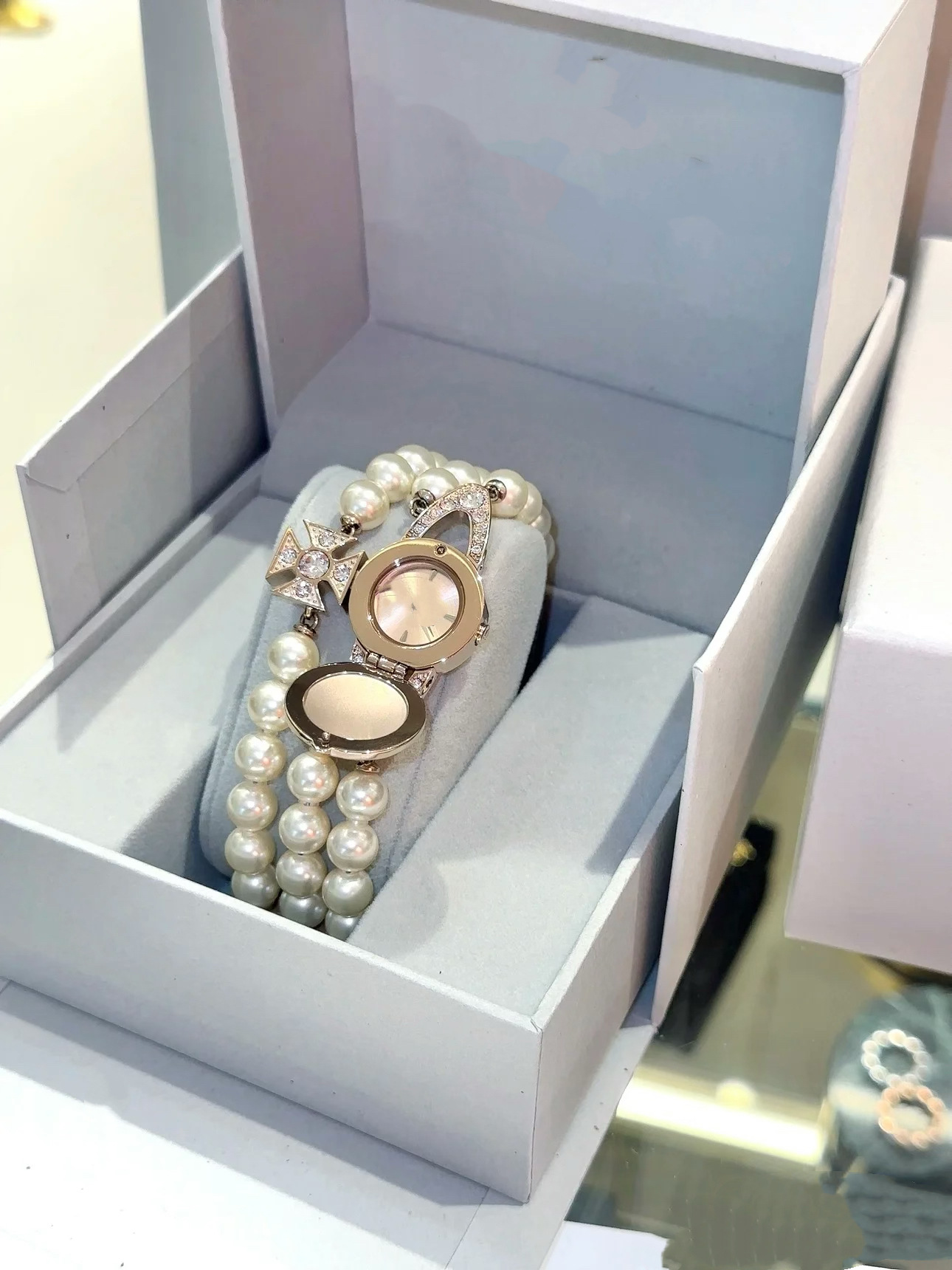 64vva+ counter gift box