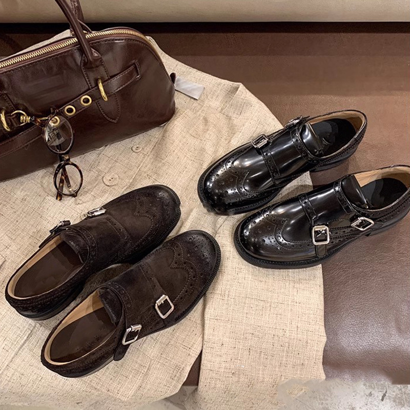 Su Yan Yan con el mismo tono moderno ~ tallado dobles hebillas de talón grueso zapatos de Lefour transpirables zapatos de cuero de mujer