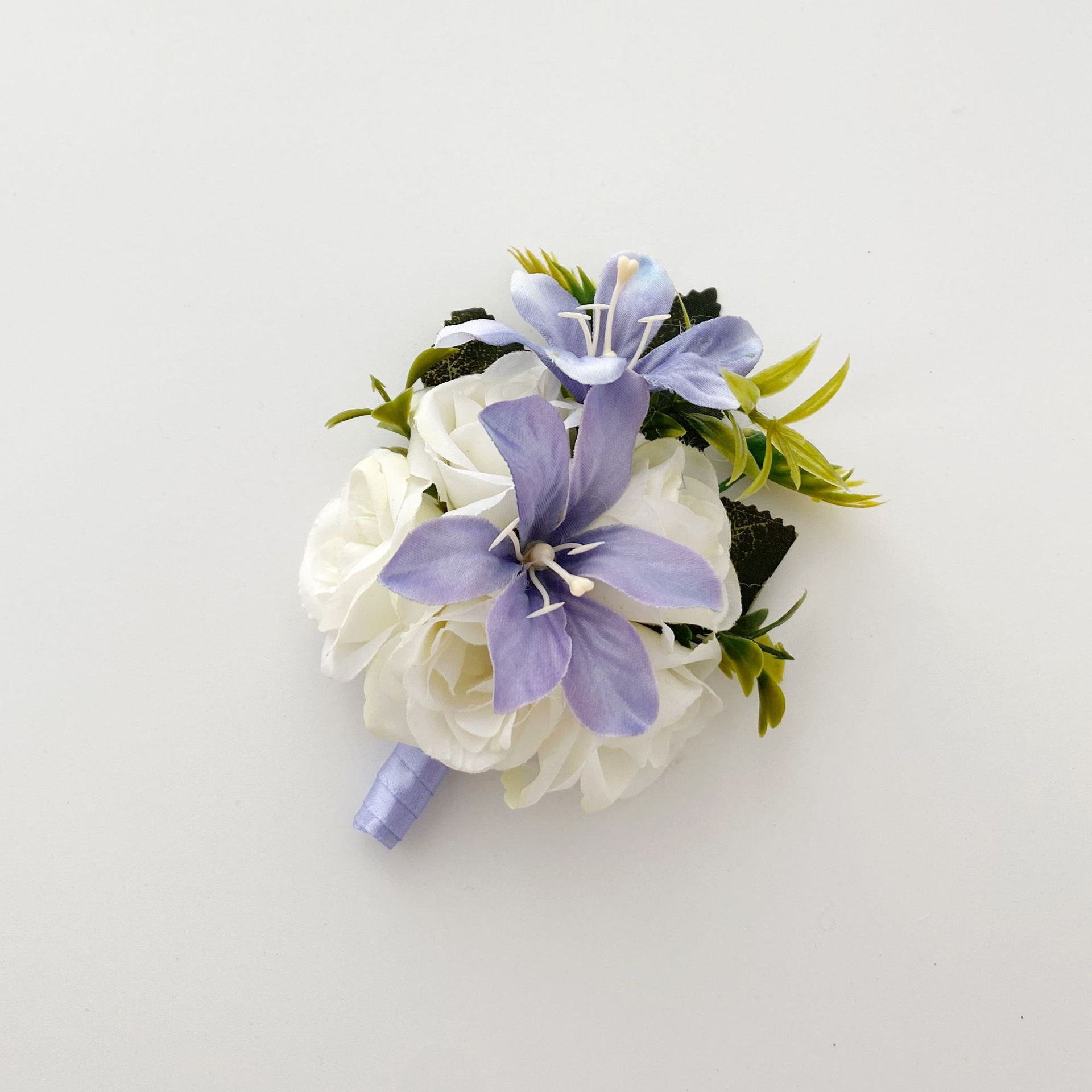 파란색 보라색 코사지