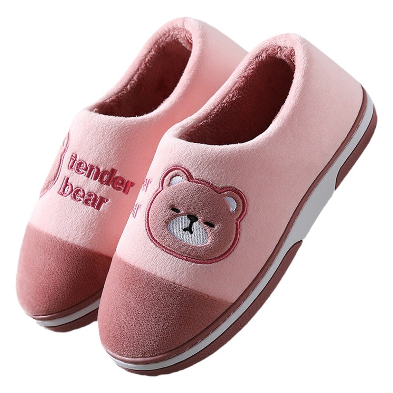 Fabricantes de zapatos acolchados de algodón nuevos de suela gruesa de invierno cálido forro polar engrosado casa antideslizante pareja Zapatillas de algodón para las mujeres al por mayor