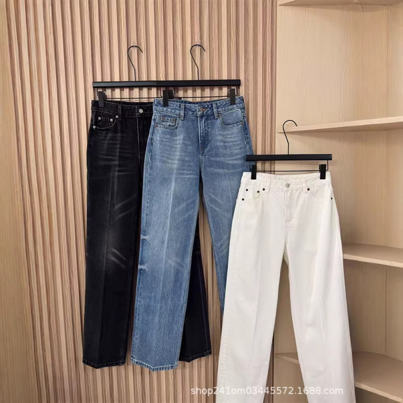 C.E Style Straight-Leg Slim-Fit Versatile Jeans with Three-Color Leather Label, High-Waisted, Slimming, Vintage Distressed Wash, Magic Pants, Size 26 New
