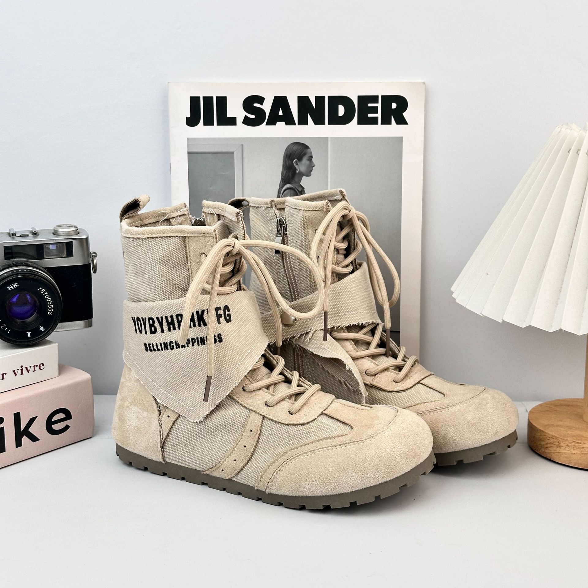 YUANBO retro botas de trabajo para mujeres 2025 otoño nuevas botas cortas casuales para mujeres que usan botas Martin de tamaño medio