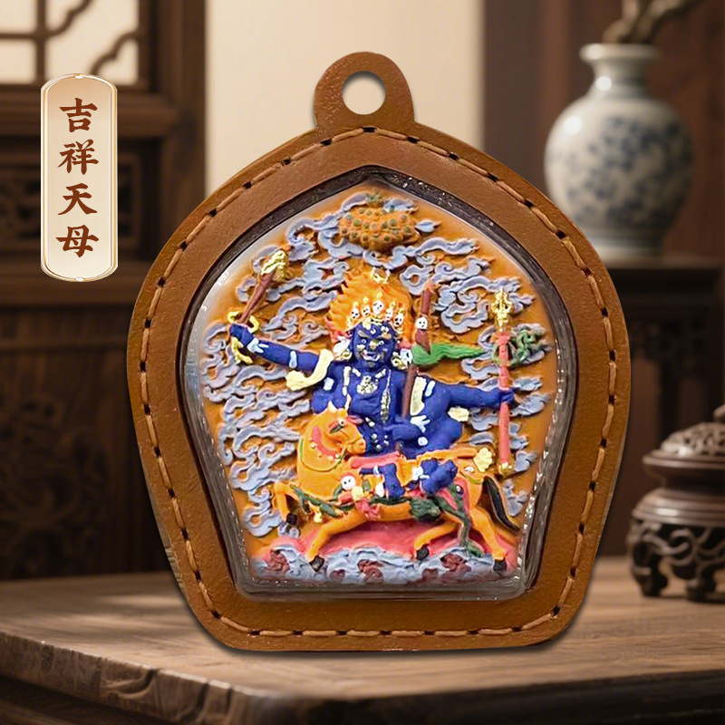 六臂绿度母五爷扎基拉姆黄财神皮壳嘎乌盒立体手绘擦擦唐卡吊坠|undefined