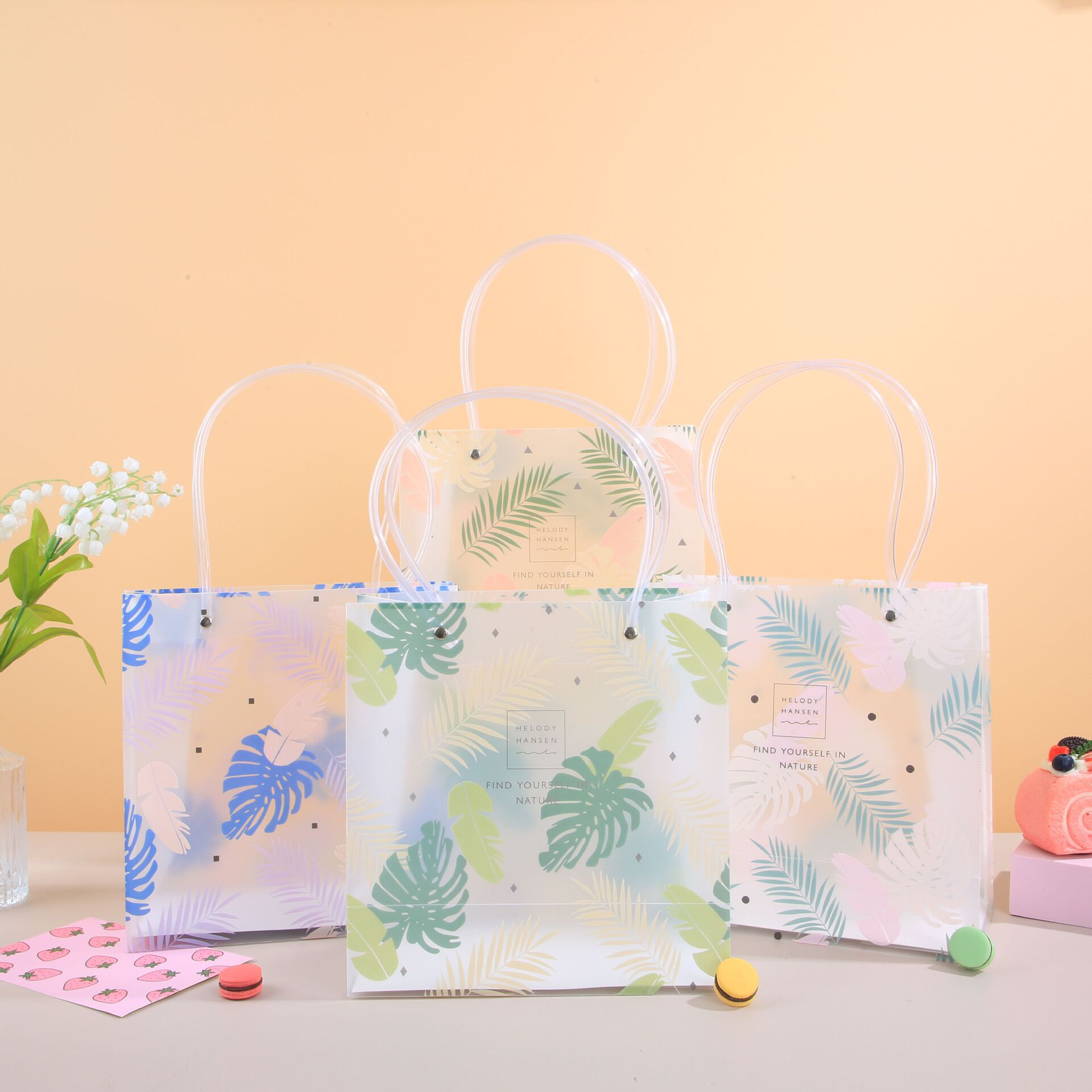 新款透明手提袋礼品袋蛋糕喜糖礼物伴手礼鲜花手提袋pp圣诞手提袋