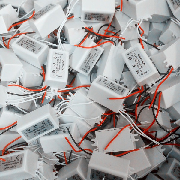 12v6W灯带电源 研发电源 广告灯箱电源 小白壳电源 CE认证电源