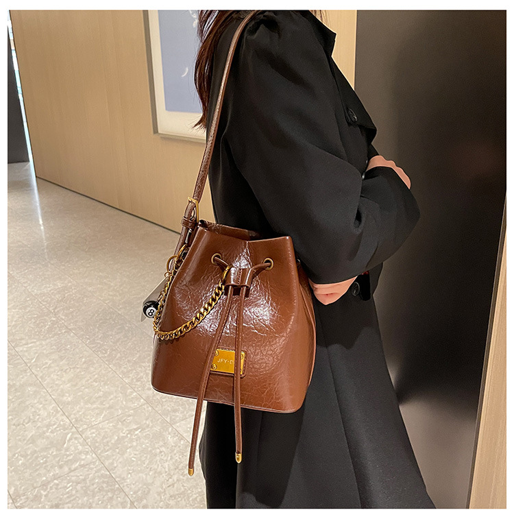 792g Weight Polyester Lining Material Sewing Thread Fashion Element String Closure Type Single Shoulder Strap Strap Type Bucket Bag Bags Type Casual, Street, Shopping Occasion Pu Leather Material Solid Color Pattern All Seasons Season Women's Gender Streetwear Style Bucket Shape Medium Size Women's Medium Pu Leather Solid Color Streetwear Sewing Thread Bucket String Bucket Bag 11