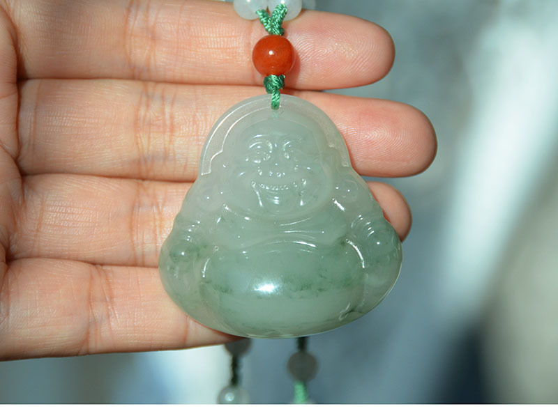 智贝详情图_0新疆天然金丝玉天山翠带翠宝石光细料笑佛吊坠38