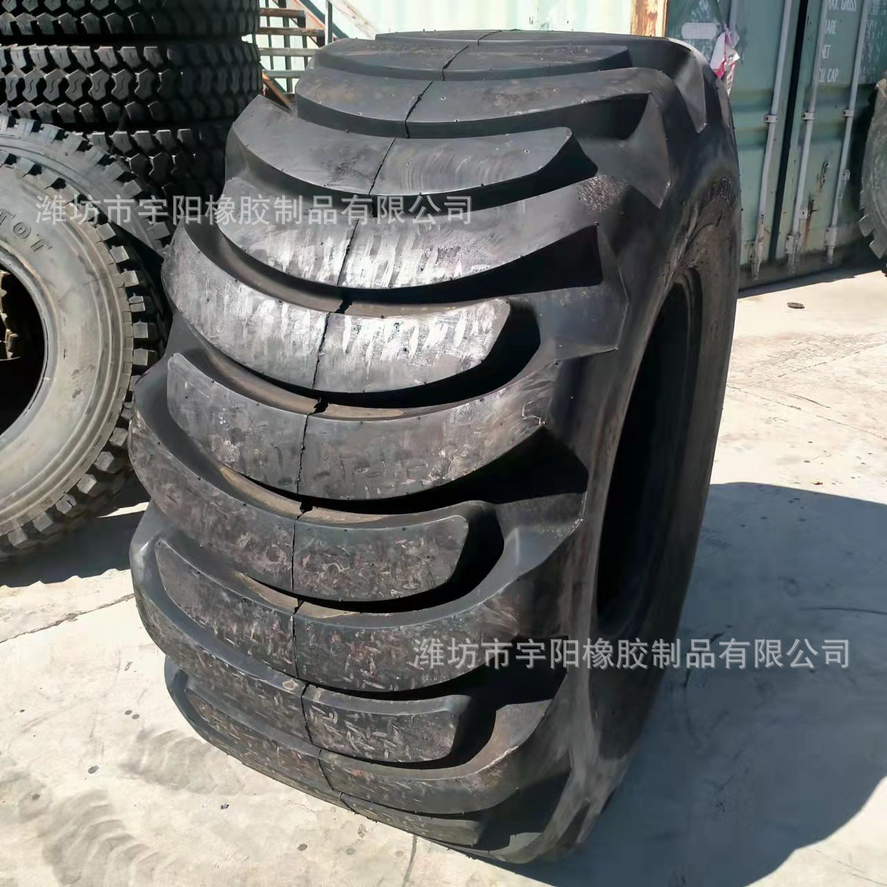 青储机真空轮胎19.5L-24 加宽载重玉米联合收割机轮胎