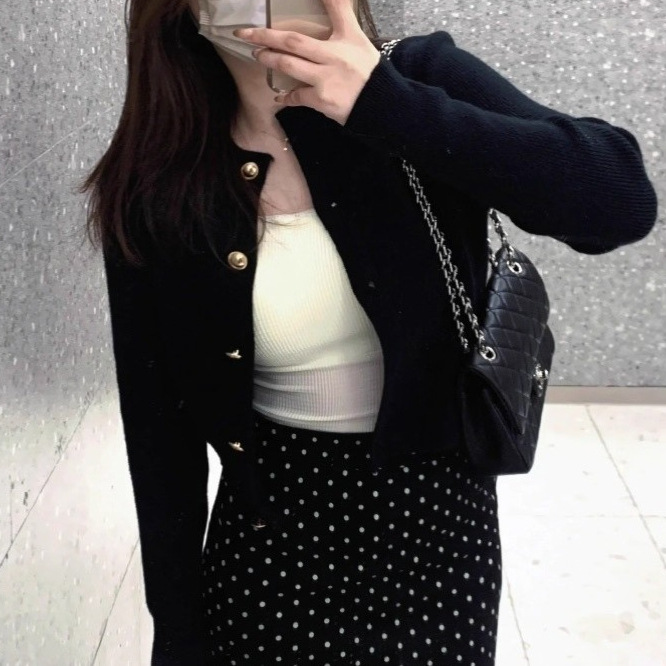 跨境批发韩系北极绒法式小香风纽扣长袖针织开衫女式气质短款上衣