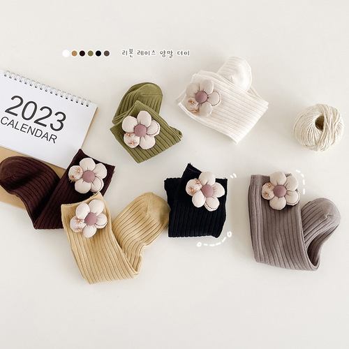 Autumn and winter children's socks cute flowers girls pile socks wholesale girls mid-calf socks middle and large children double-needle calf socks