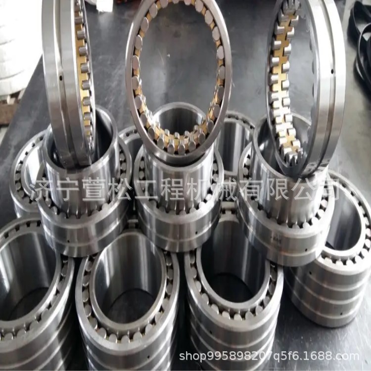 中联推土机配件004902033A0001090双头螺栓  山推配件