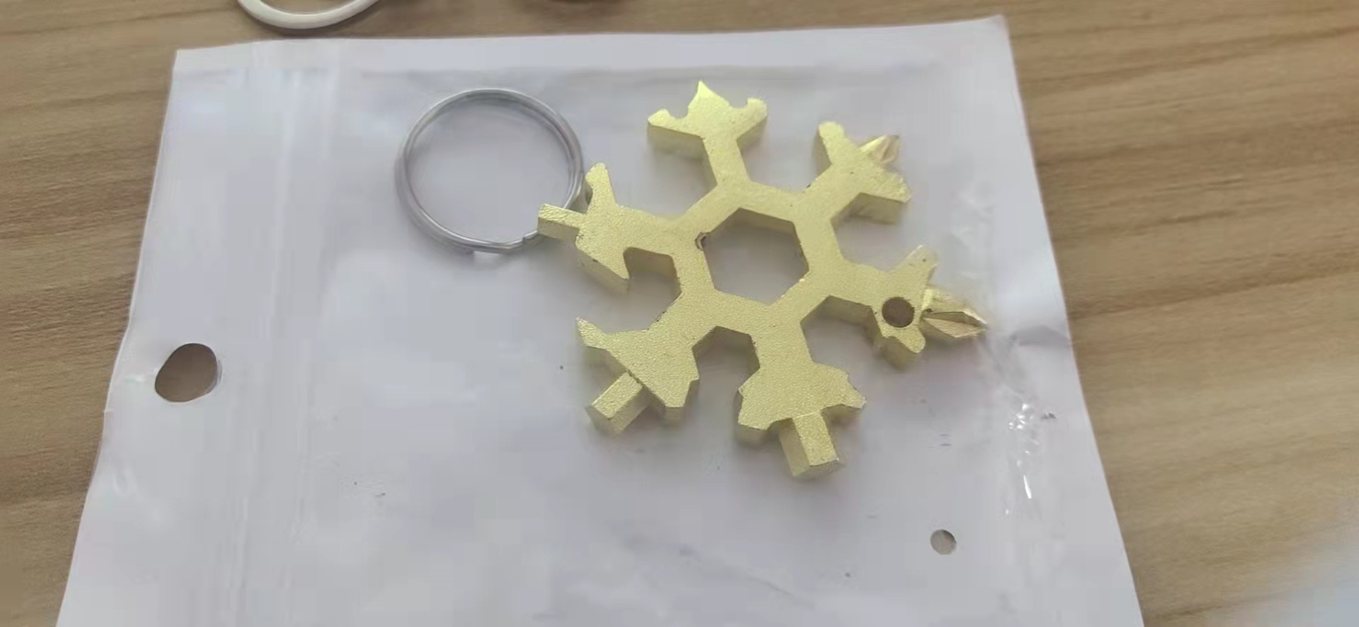 Multifuncional Octagonal de acero de alto carbono Universal herramienta portátil al aire libre pequeña llave tablero multiusos llave de copo de nieve hexagonal