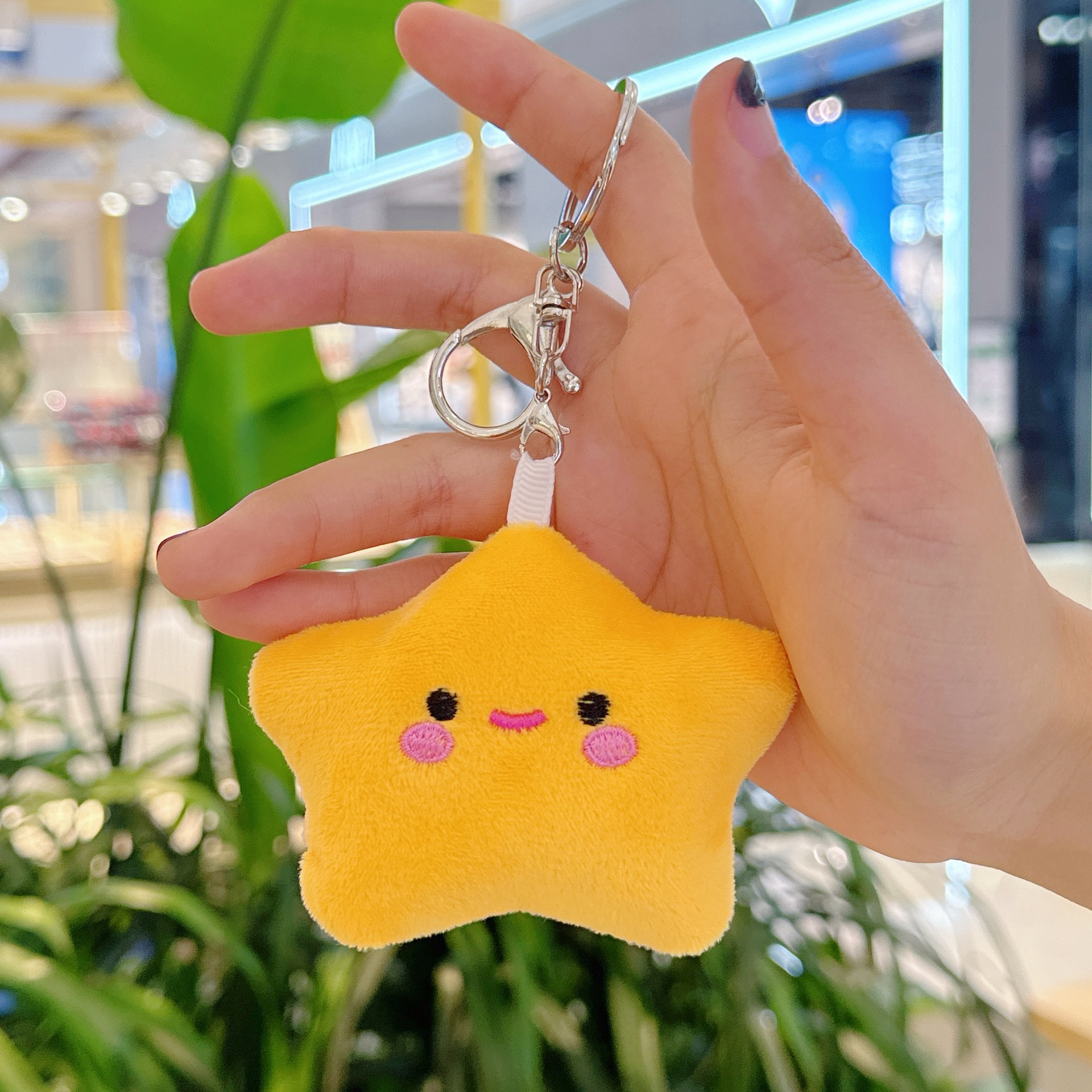 Creativa pequeña estrella llavero de peluche estrella mochila muñeca colgante muñeca juguete al por mayor