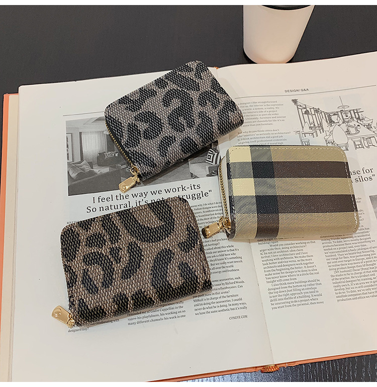 Unisex Stripe Pu Leather Zipper Coin Purse display picture 12