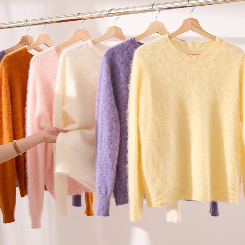Silk Cashmere Brushed Sweater for Women, Seamless One-Piece Autumn and Winter New Style, Round Neck, Loose Fit, Solid Color Knit Sweater, 26 Years Silk Cashmere Brushed Sweater for Women, Seamless One-Piece Autumn and Winter New Style, Round Neck, Loose Fit, Solid Color Knit Sweater, 26 Years