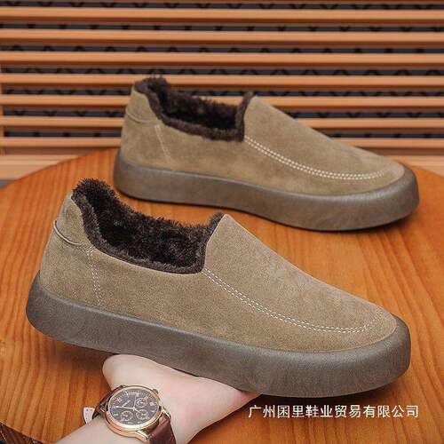 New winter velvet low-cut slip-on shoes, thickened trendy people-in casual cotton shoes for men