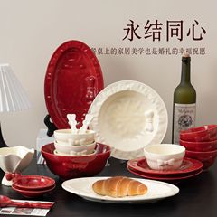結婚食器セットins風蝶結び釉薬の下に赤い陶磁器の食器を配って新人の碗の皿のセットを送ります。