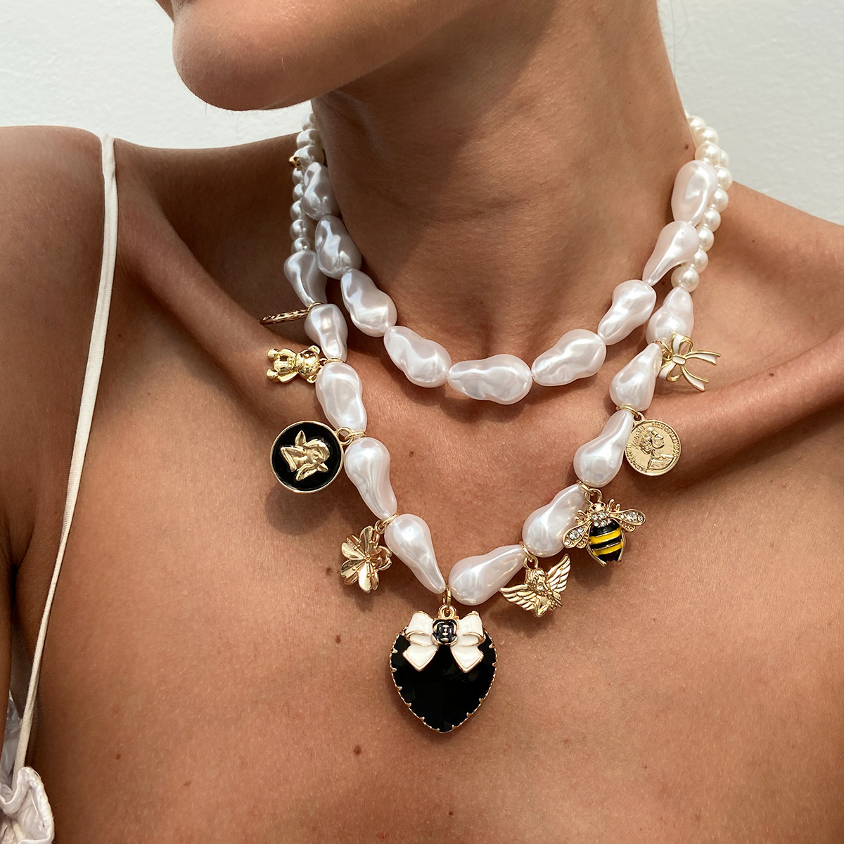 34g Weight Lobster Trigger Clasp Closure Clasp Closure Type Alloy Pendant Material Necklace Classification Pearl Chain Material Beaded Chain Chain Type 1 Piece Quantity Holiday, Daily Occasion Imitation Pearl, Alloy Material Heart Shape, Flower Pattern All Seasons Season Women's Gender Plating Design Sweet Style Women's Imitation Pearl Alloy Beaded Chain Plating Heart Shape Flower Necklace Imitation Pearl Jewelry 1
