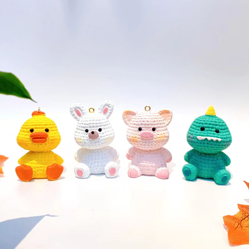 Creative cartoon wool small animal keychain female cute mobile phone chain resin doll hand rope bag hanging ornaments