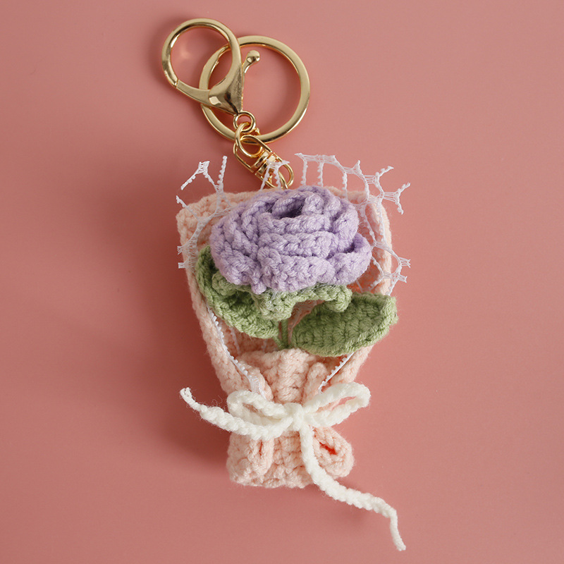 甘い手編みの花束のペンダント