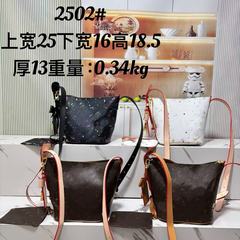 今年の新型バケツバッグの女性バッグのシングル肩のショルダーバッグの大容量の経典の古い花の高級な質感は人気があります。