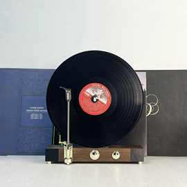 现代轻奢立式复古留声机黑胶唱片机模型摆件别墅样板间装饰品