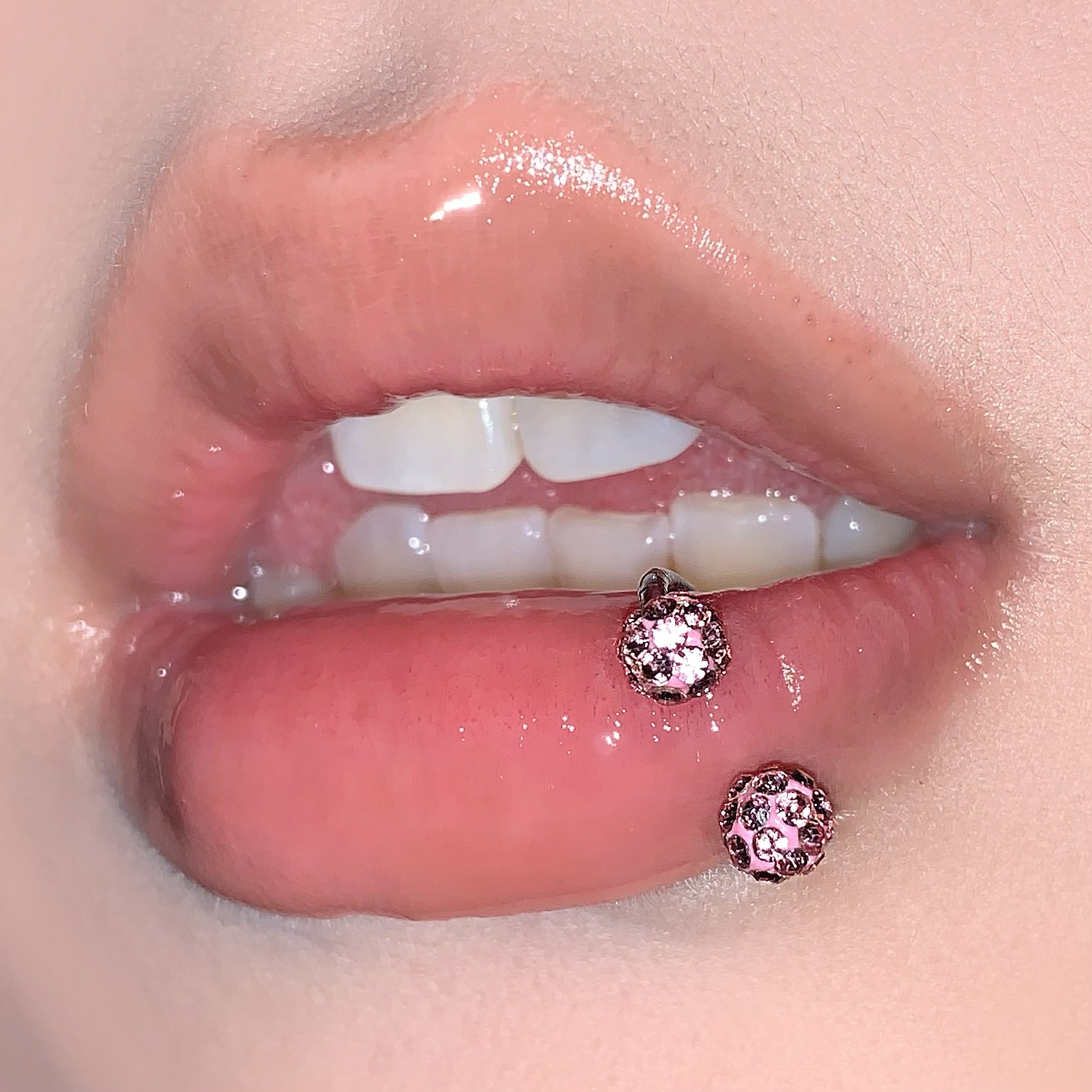 Labret piercing jewelry detail image