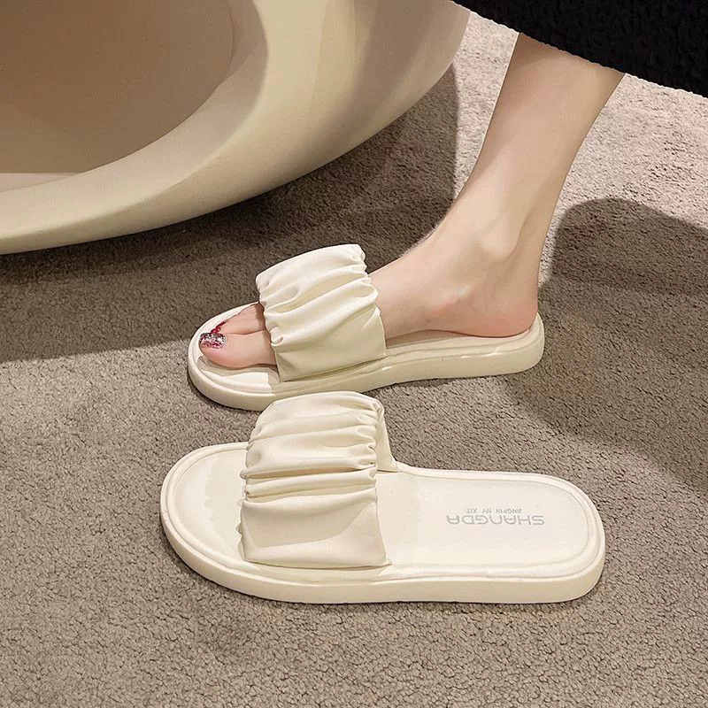 Тапочки с мягкой подошвой для женщин Верхняя одежда 2023 Новое поступление Летняя Мода Сказочный стиль Высокая красота Значение Пляжные сандалии