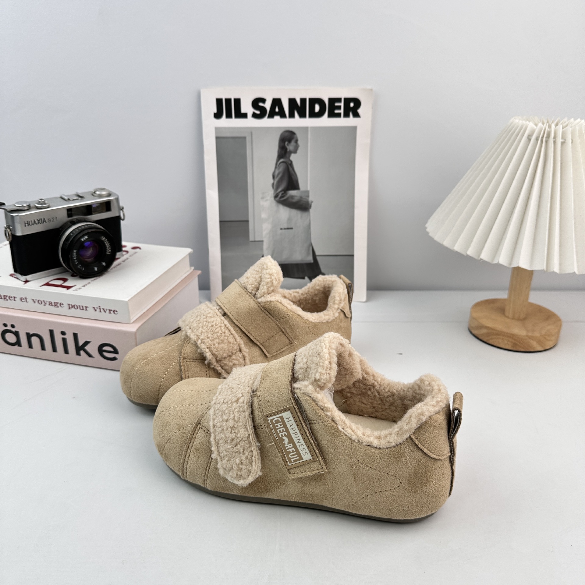 Zapatos de entrenamiento de Velcro retro de ondas distantes con falda artística calentamiento zapatos de invierno 2025 zapatos de algodón
