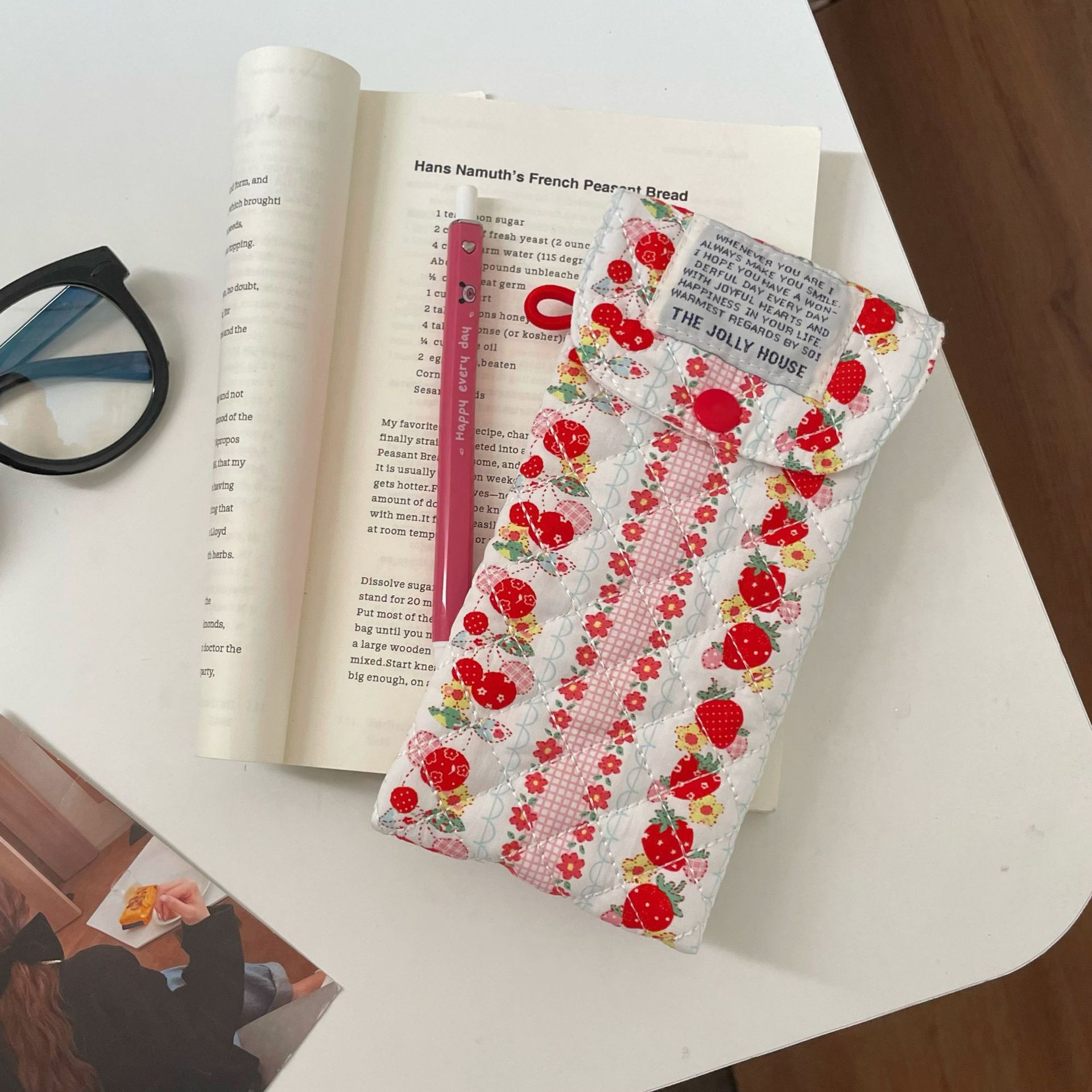 Ins漫画熊眼鏡収納バッグ綿圧壊サングラス袋携帯サングラス収納眼鏡袋布袋