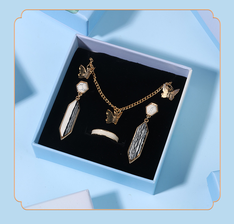 渐变白莲饰品盒_09