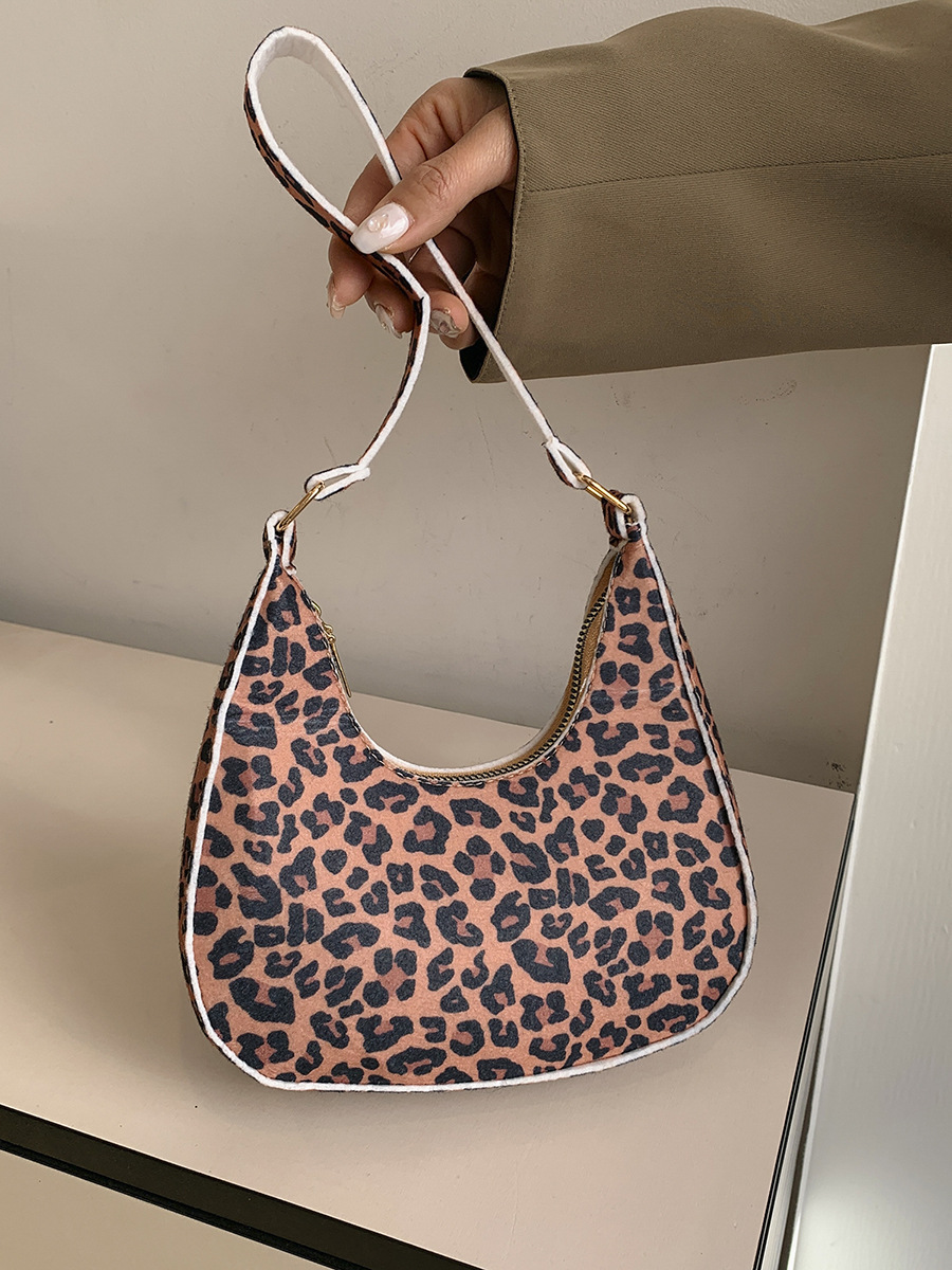 Bolsas transfronterizas para mujeres 2026 nuevo nicho de leopardo bolsas de brazo de moda para mujeres bolsas de hombro de fieltro de color universal